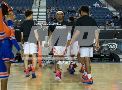 Thumbnail 2 in Rainier Beach vs. Eastside Catholic (WIAA 3A 3rd/5th Place) photogallery.
