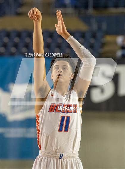 Thumbnail 2 in Rainier Beach vs. Eastside Catholic (WIAA 3A 3rd/5th Place) photogallery.