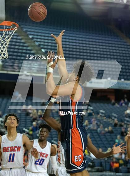 Thumbnail 3 in Rainier Beach vs. Eastside Catholic (WIAA 3A 3rd/5th Place) photogallery.