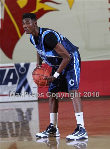 Thumbnail 1 in Lutheran vs. Compton (MaxPreps Holiday Classic) photogallery.