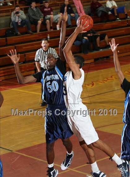 Thumbnail 1 in Lutheran vs. Compton (MaxPreps Holiday Classic) photogallery.