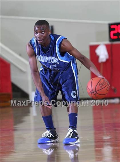 Thumbnail 3 in Lutheran vs. Compton (MaxPreps Holiday Classic) photogallery.