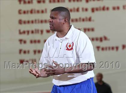 Thumbnail 2 in Lutheran vs. Compton (MaxPreps Holiday Classic) photogallery.