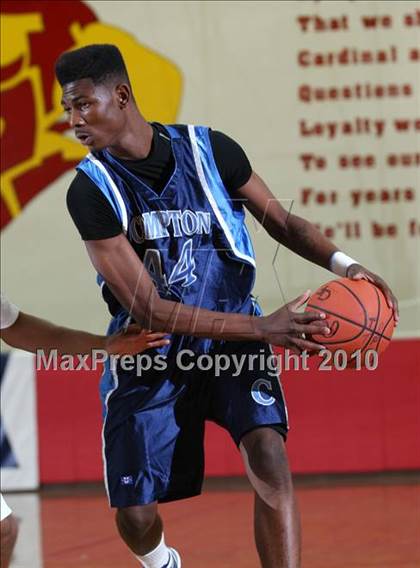 Thumbnail 2 in Lutheran vs. Compton (MaxPreps Holiday Classic) photogallery.