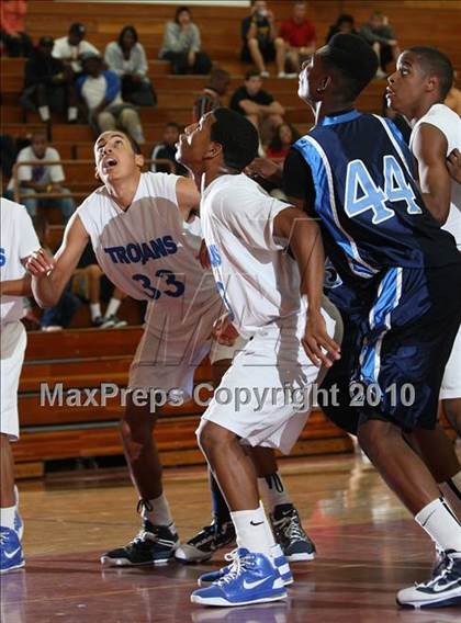 Thumbnail 2 in Lutheran vs. Compton (MaxPreps Holiday Classic) photogallery.