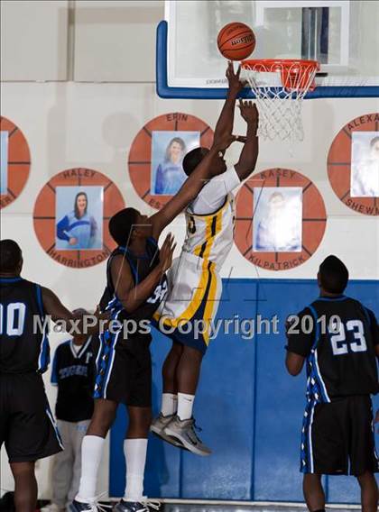 Thumbnail 2 in St. Mark's vs Trinity Christian (Trinity Valley School Shootout) photogallery.
