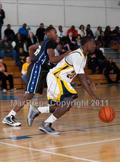 Thumbnail 2 in St. Mark's vs Trinity Christian (Trinity Valley School Shootout) photogallery.