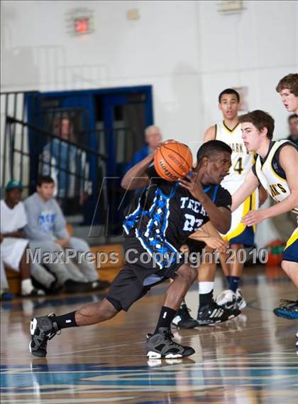 Thumbnail 2 in St. Mark's vs Trinity Christian (Trinity Valley School Shootout) photogallery.