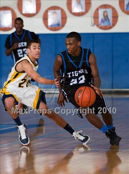 Thumbnail 3 in St. Mark's vs Trinity Christian (Trinity Valley School Shootout) photogallery.