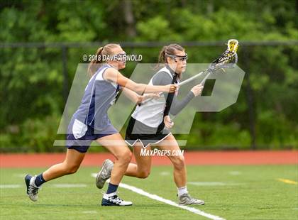 Thumbnail 1 in Peabody Veterans Memorial @ Reading Memorial (MIAA Division 1 North 1st Round) photogallery.