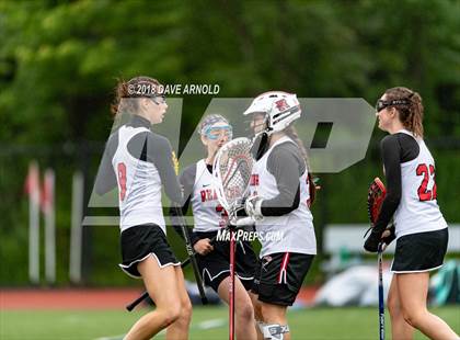Thumbnail 3 in Peabody Veterans Memorial @ Reading Memorial (MIAA Division 1 North 1st Round) photogallery.
