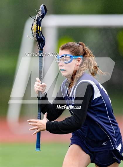 Thumbnail 3 in Peabody Veterans Memorial @ Reading Memorial (MIAA Division 1 North 1st Round) photogallery.