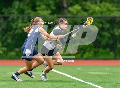 Thumbnail 2 in Peabody Veterans Memorial @ Reading Memorial (MIAA Division 1 North 1st Round) photogallery.