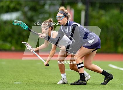 Thumbnail 1 in Peabody Veterans Memorial @ Reading Memorial (MIAA Division 1 North 1st Round) photogallery.