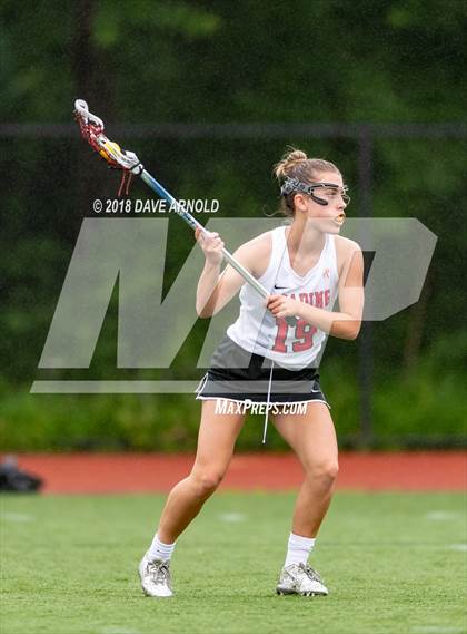 Thumbnail 2 in Peabody Veterans Memorial @ Reading Memorial (MIAA Division 1 North 1st Round) photogallery.