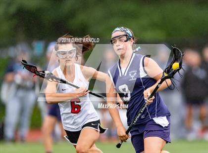 Thumbnail 3 in Peabody Veterans Memorial @ Reading Memorial (MIAA Division 1 North 1st Round) photogallery.