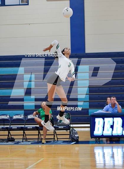Thumbnail 2 in Tampa Catholic @ Berkeley Prep photogallery.