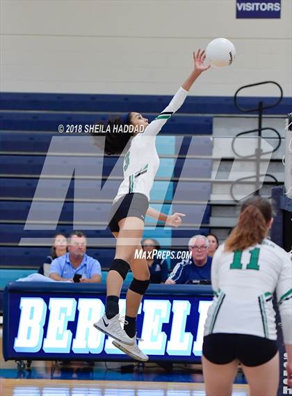 Thumbnail 2 in Tampa Catholic @ Berkeley Prep photogallery.