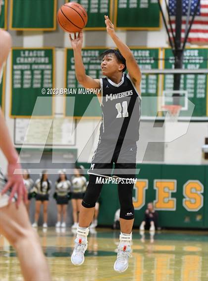 Thumbnail 3 in Mountainside vs. Jesuit photogallery.