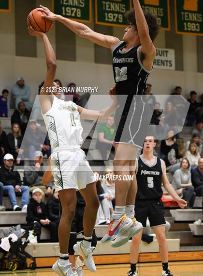 Thumbnail 1 in Mountainside vs. Jesuit photogallery.
