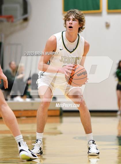 Thumbnail 1 in Mountainside vs. Jesuit photogallery.