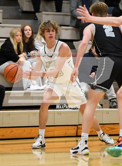 Thumbnail 2 in Mountainside vs. Jesuit photogallery.