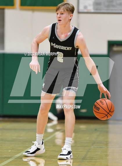 Thumbnail 3 in Mountainside vs. Jesuit photogallery.