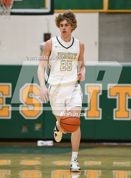 Thumbnail 1 in Mountainside vs. Jesuit photogallery.
