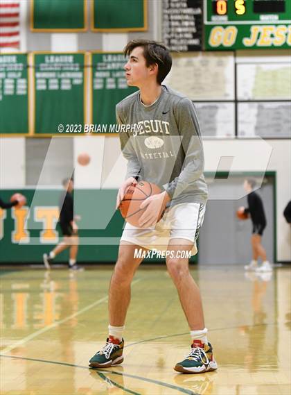 Thumbnail 2 in Mountainside vs. Jesuit photogallery.