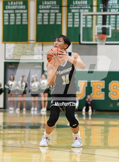 Thumbnail 2 in Mountainside vs. Jesuit photogallery.