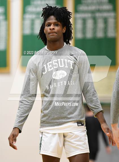 Thumbnail 2 in Mountainside vs. Jesuit photogallery.