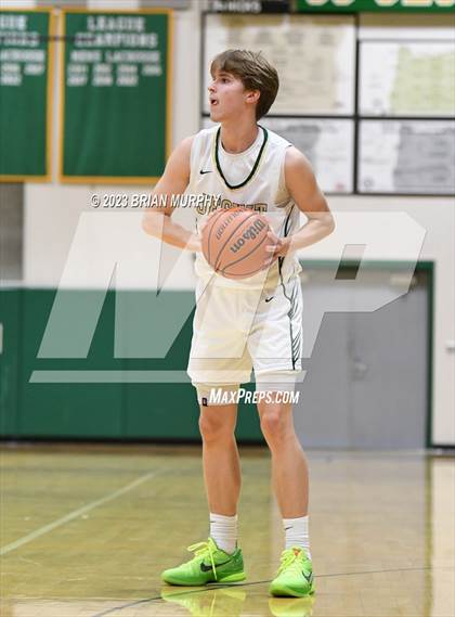 Thumbnail 1 in Mountainside vs. Jesuit photogallery.