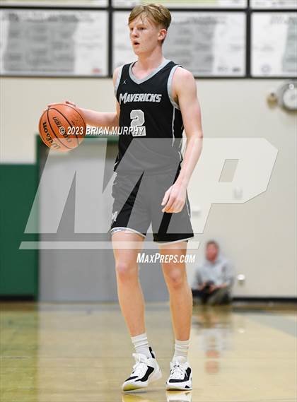 Thumbnail 2 in Mountainside vs. Jesuit photogallery.