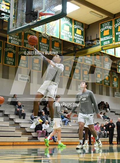 Thumbnail 1 in Mountainside vs. Jesuit photogallery.