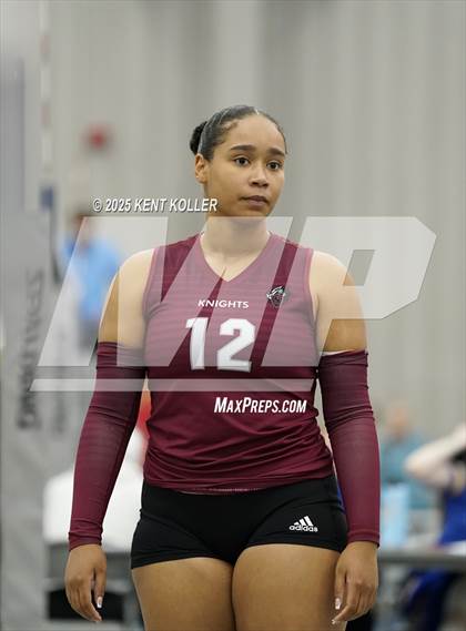 Thumbnail 2 in Romeo vs. Walled Lake Northern (Program Cup) photogallery.