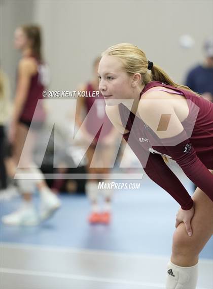 Thumbnail 2 in Romeo vs. Walled Lake Northern (Program Cup) photogallery.