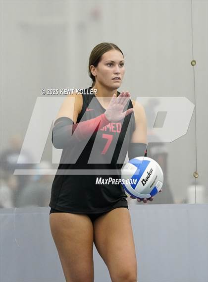 Thumbnail 1 in Romeo vs. Walled Lake Northern (Program Cup) photogallery.