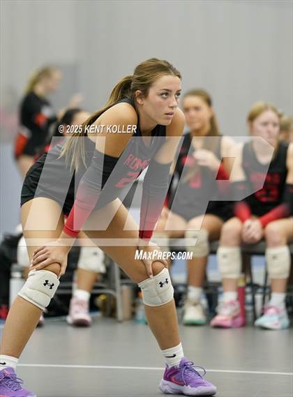 Thumbnail 3 in Romeo vs. Walled Lake Northern (Program Cup) photogallery.