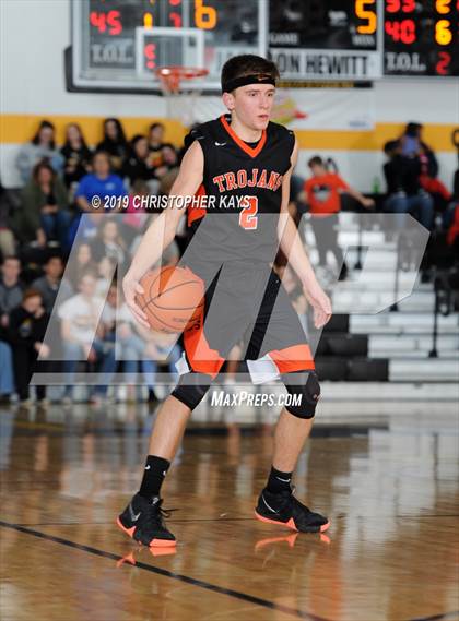 Thumbnail 1 in Crab Orchard @ Goreville (IHSA 1A Regional Semifinal) photogallery.