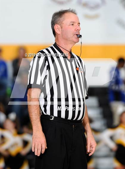 Thumbnail 3 in Crab Orchard @ Goreville (IHSA 1A Regional Semifinal) photogallery.