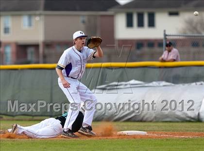 Thumbnail 2 in Pasadena Memorial vs Kinkaid (Pasadena Memorial Tournament) photogallery.