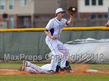 Thumbnail 3 in Pasadena Memorial vs Kinkaid (Pasadena Memorial Tournament) photogallery.