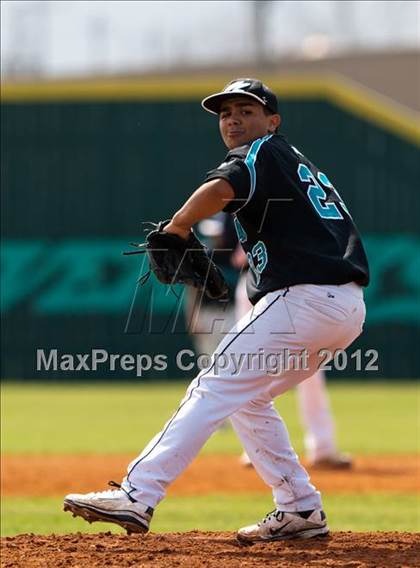 Thumbnail 3 in Pasadena Memorial vs Kinkaid (Pasadena Memorial Tournament) photogallery.
