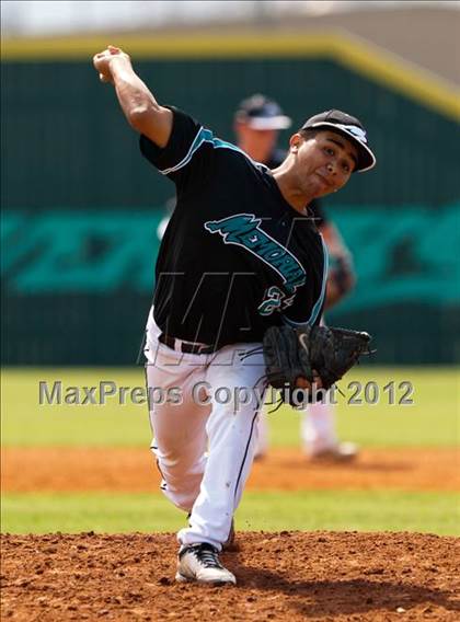 Thumbnail 2 in Pasadena Memorial vs Kinkaid (Pasadena Memorial Tournament) photogallery.