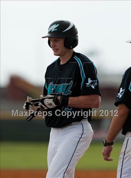 Thumbnail 2 in Pasadena Memorial vs Kinkaid (Pasadena Memorial Tournament) photogallery.