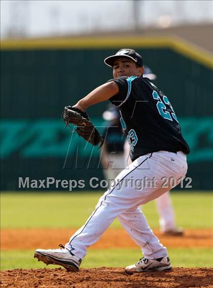 Thumbnail 1 in Pasadena Memorial vs Kinkaid (Pasadena Memorial Tournament) photogallery.