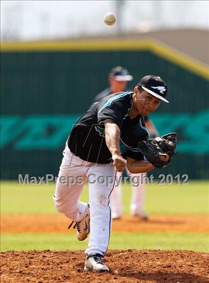 Thumbnail 3 in Pasadena Memorial vs Kinkaid (Pasadena Memorial Tournament) photogallery.