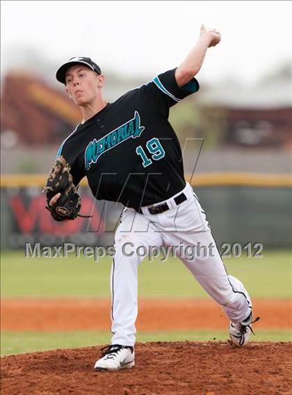 Thumbnail 1 in Pasadena Memorial vs Kinkaid (Pasadena Memorial Tournament) photogallery.