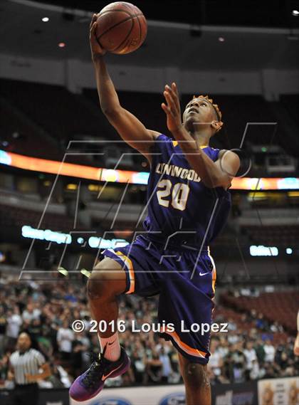 Thumbnail 3 in Lynwood vs. Santa Barbara (CIF SS 2A Final) photogallery.