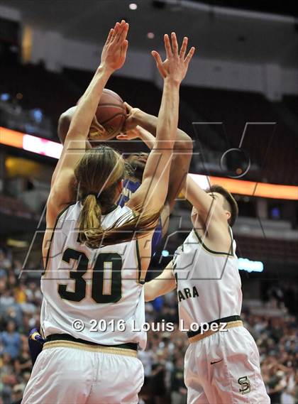 Thumbnail 3 in Lynwood vs. Santa Barbara (CIF SS 2A Final) photogallery.